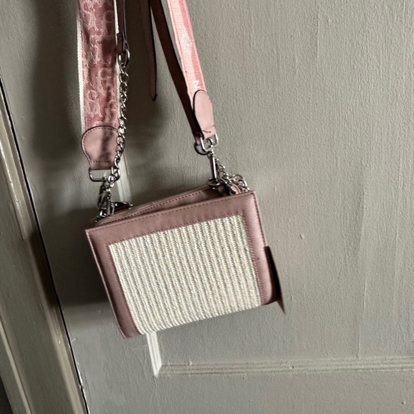 Steve Madden - Picture 2 of 4